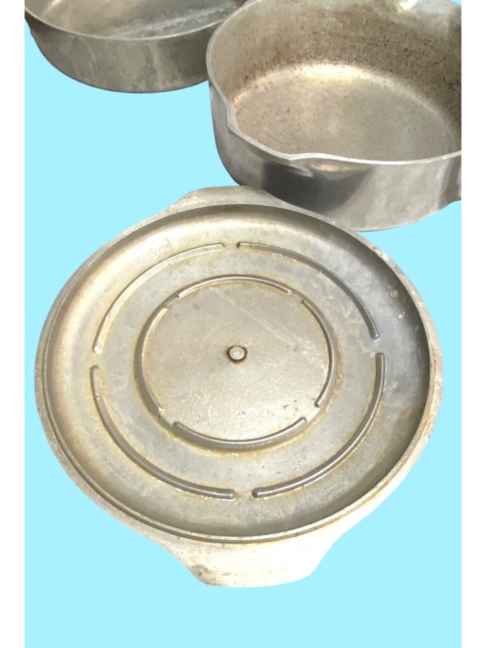 Magnalite Set of 2 Skillets Classic 10" Aluminum W Lid and 10" No Lid USA Made - Picture 7 of 16